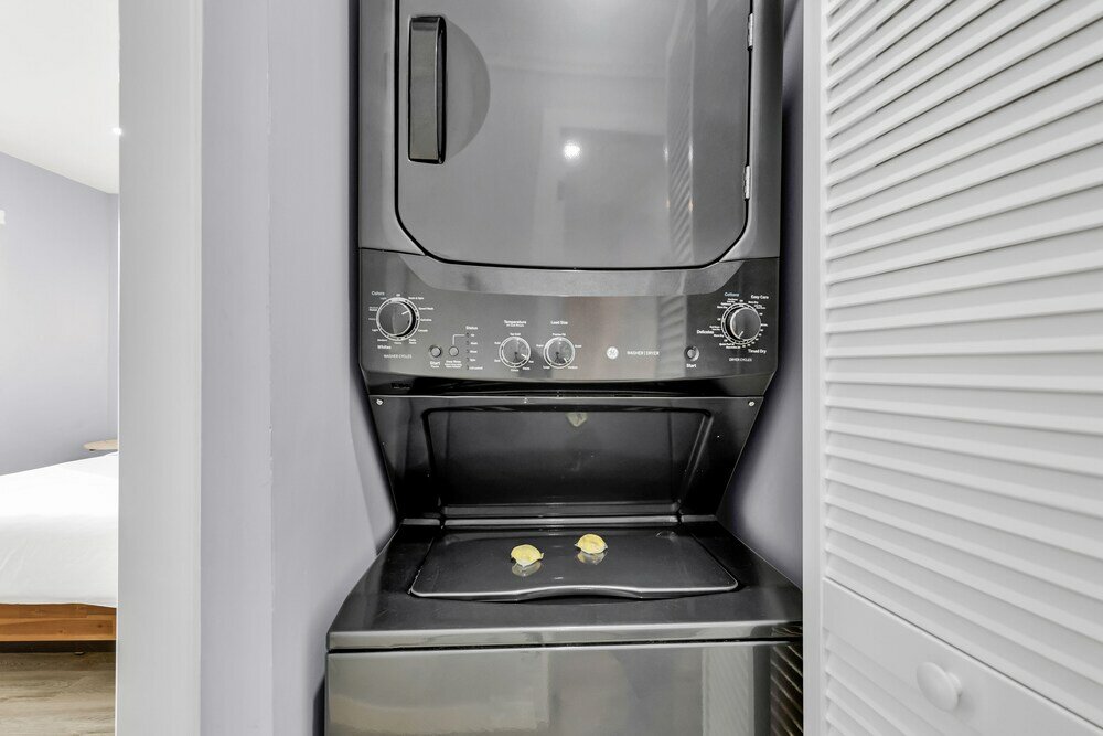 Фото Charlotte Spacious Home