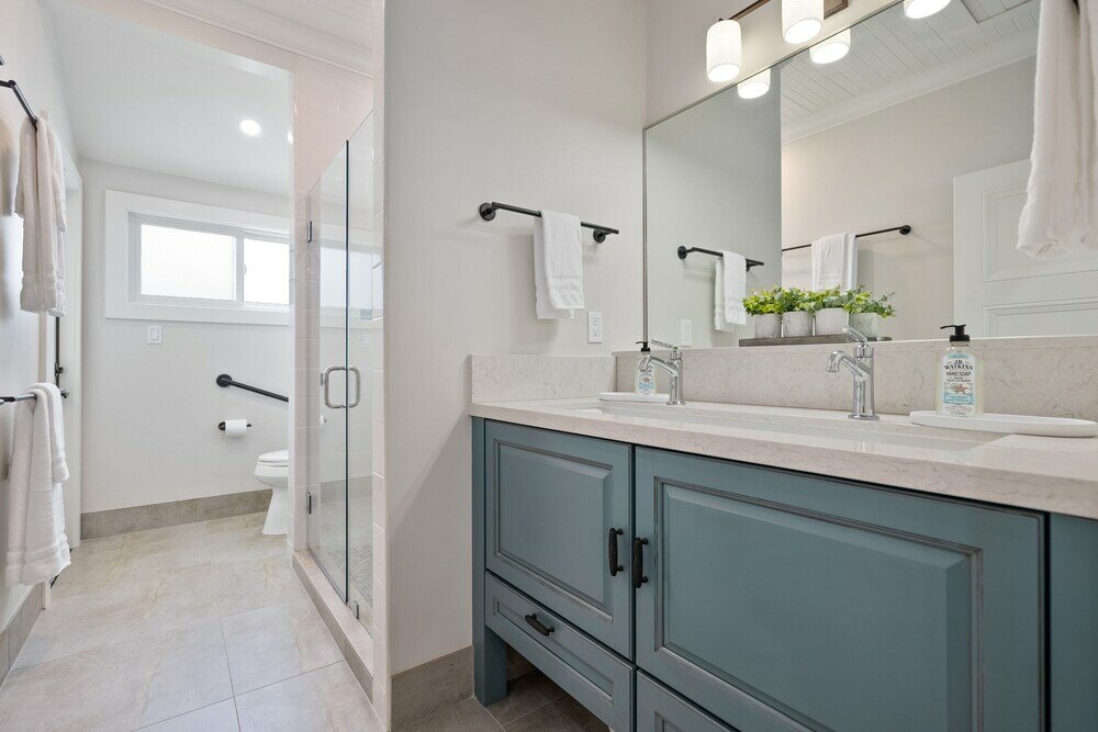 Фото Hale Oahu Villa by Avantstay Kailua Beachfront House! Coastal Luxury!