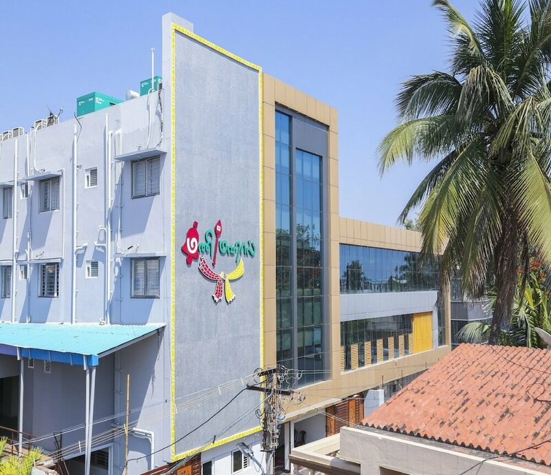 Гостиница Sri Manis Residency в Коимбатуре