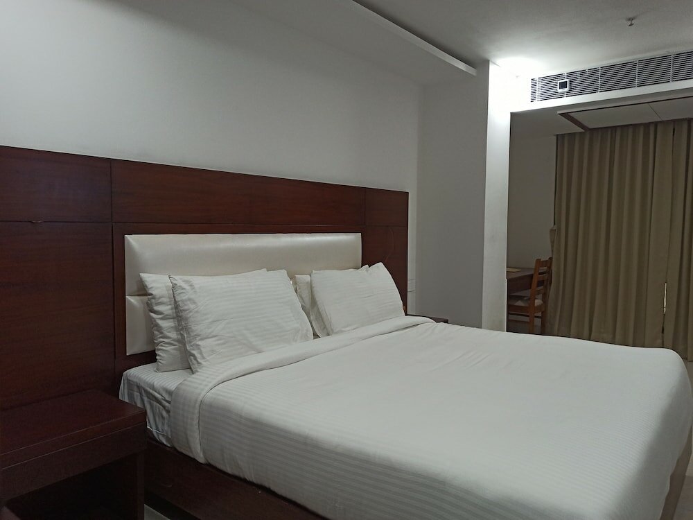 Фото Hotel Autumn Crocus - A Boutique Hotel