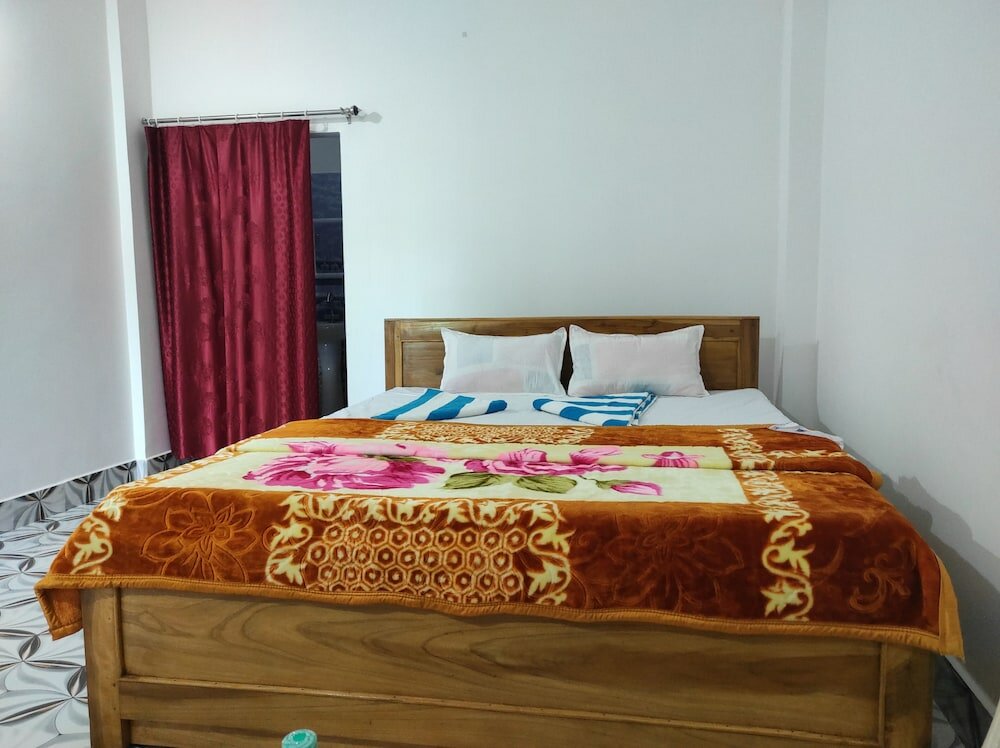 Фото Homecation Manas River Rock Lodge