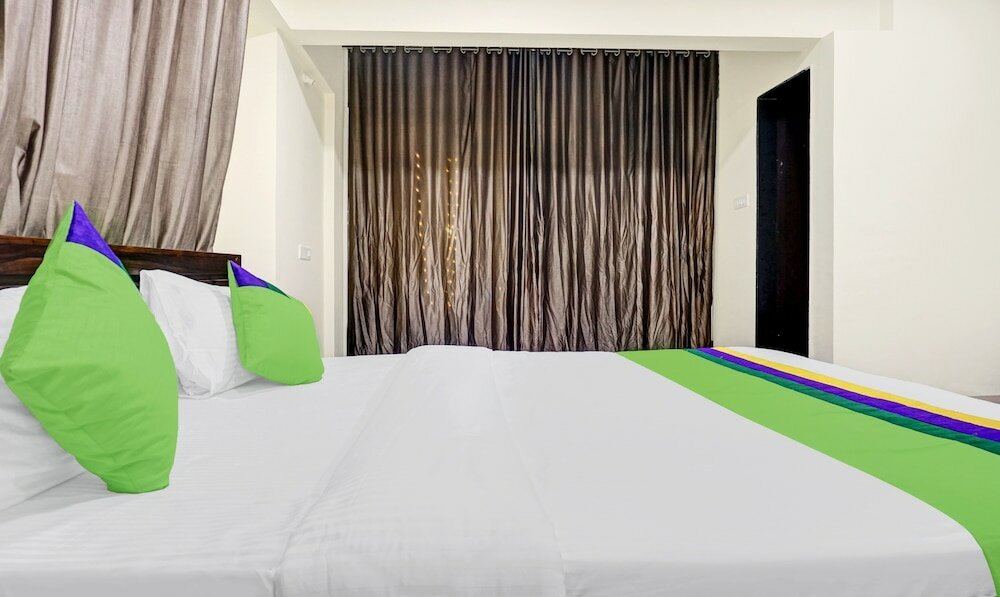 Фото Treebo Trend Tulip