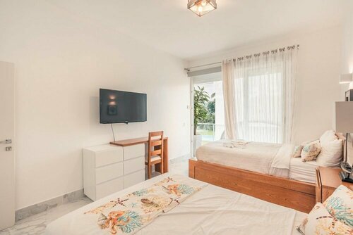 Гостиница Playa Bonita Lavish Apartment at Lake View 42b