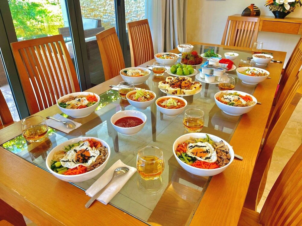 Фото Luxury Danang Beach Pool Villa