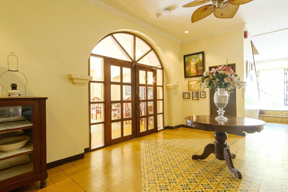 Фото RedDoorz Plus @ Calle Crisologo Vigan