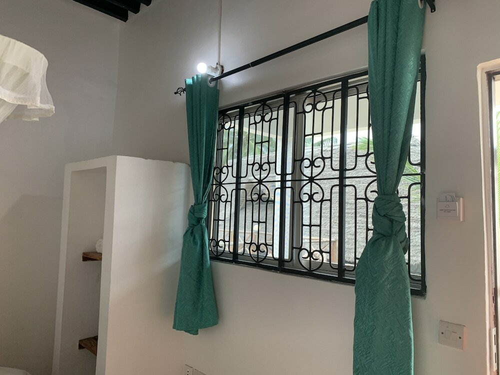 Фото The Star Hotel & Sports Bar Zanzibar