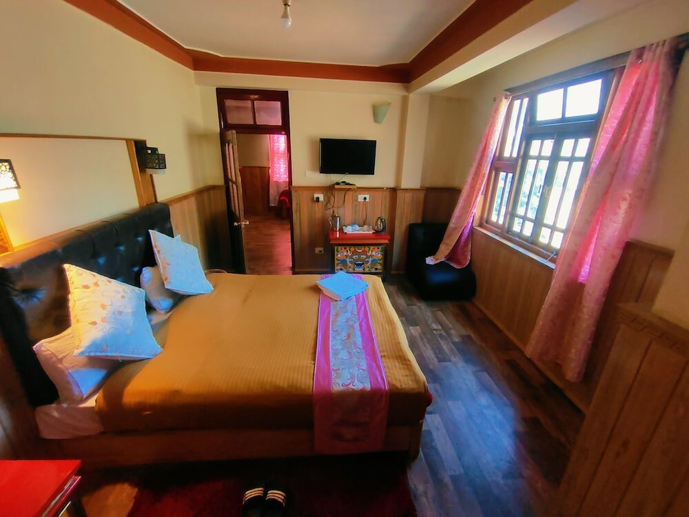 Фото Rufina Blue Pine