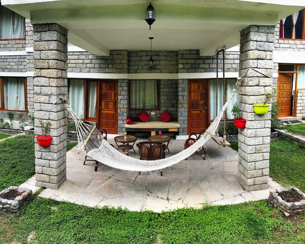 Фото отеля 2