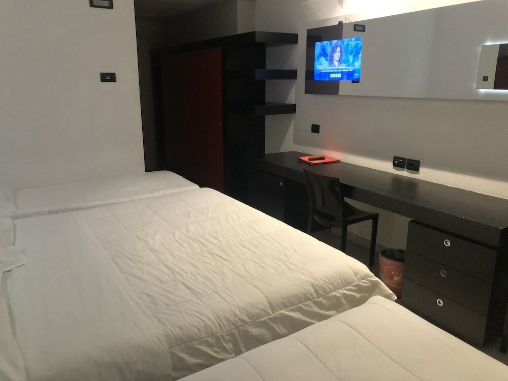 Фото Blue Shades Aparthotel