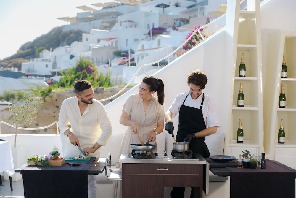 Фото Отель Santorini Secret Suites & Spa