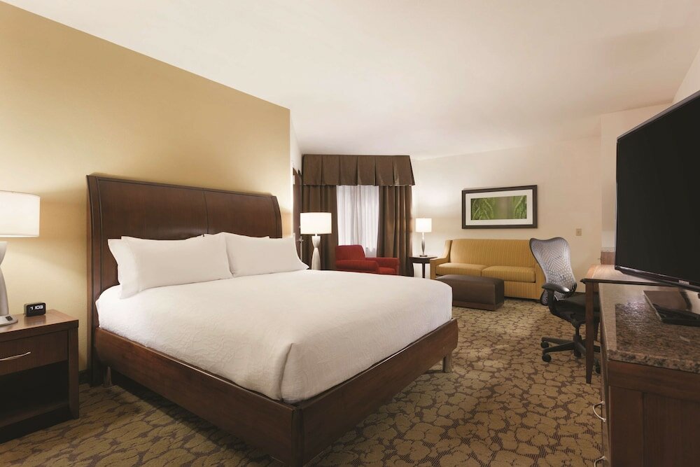 Фото Hilton Garden Inn Rochester Downtown