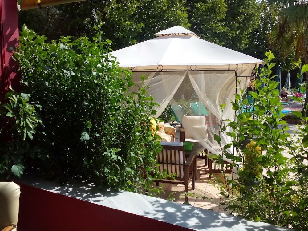 Фото Damia Hotel