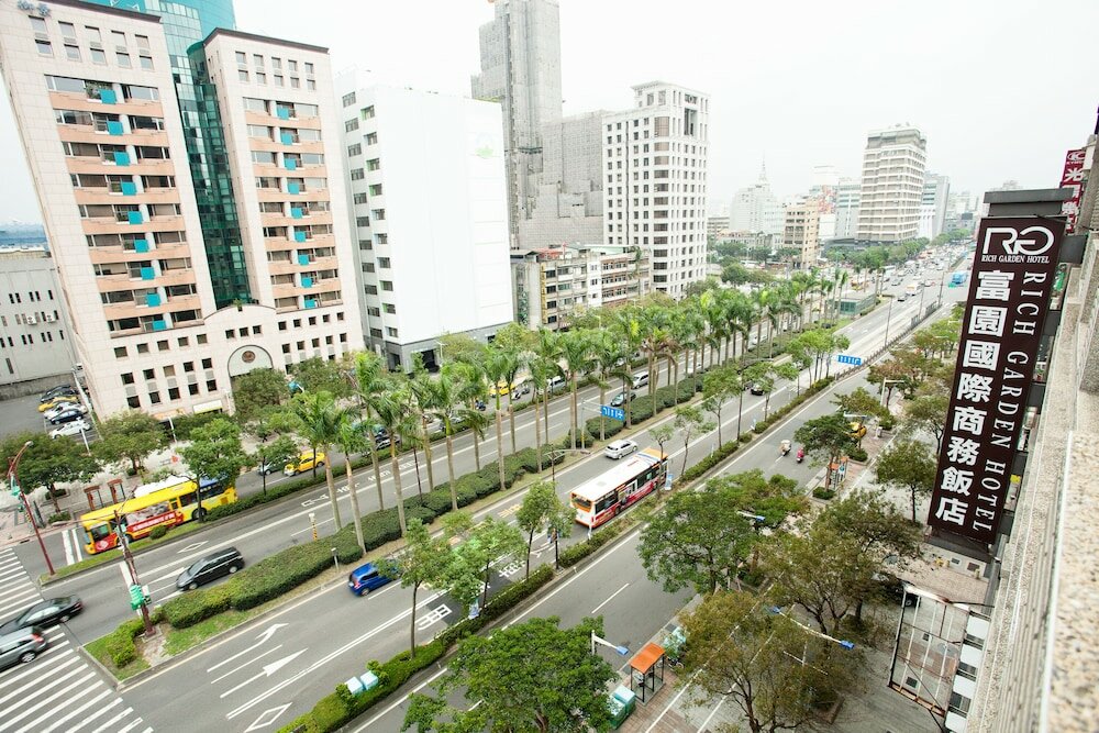 Фото Rich Garden Hotel