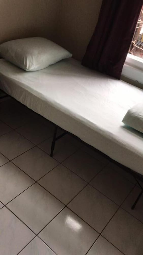 Фото Toronto Travellers Home