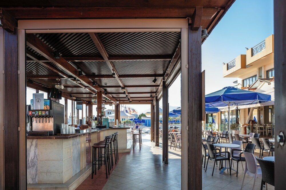 Фото Koni Village Hotel