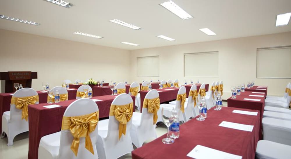 Фото Hong Ha Hotel