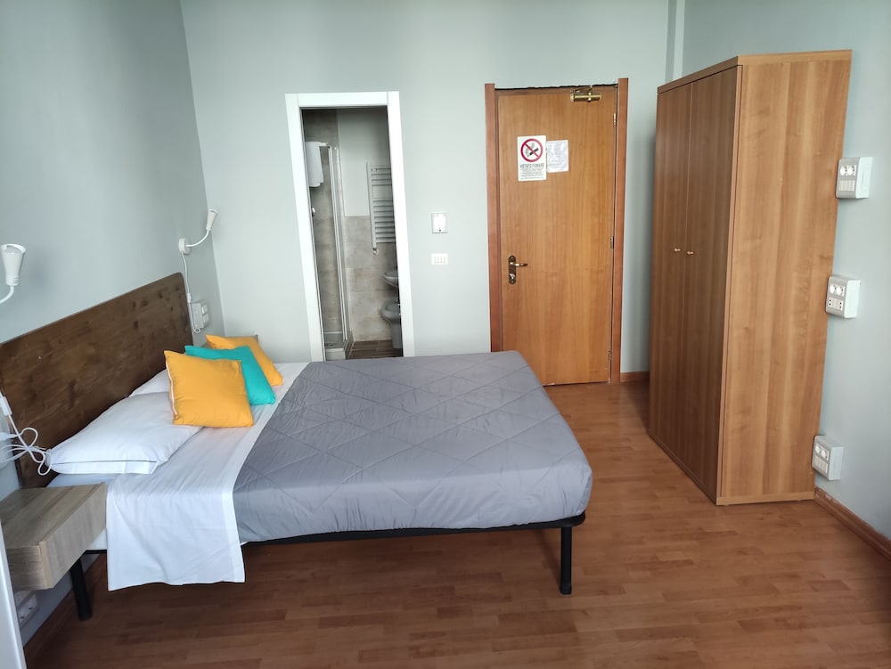 Фото Hotel Big Bang