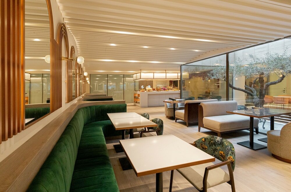 Фото Luster Hotel