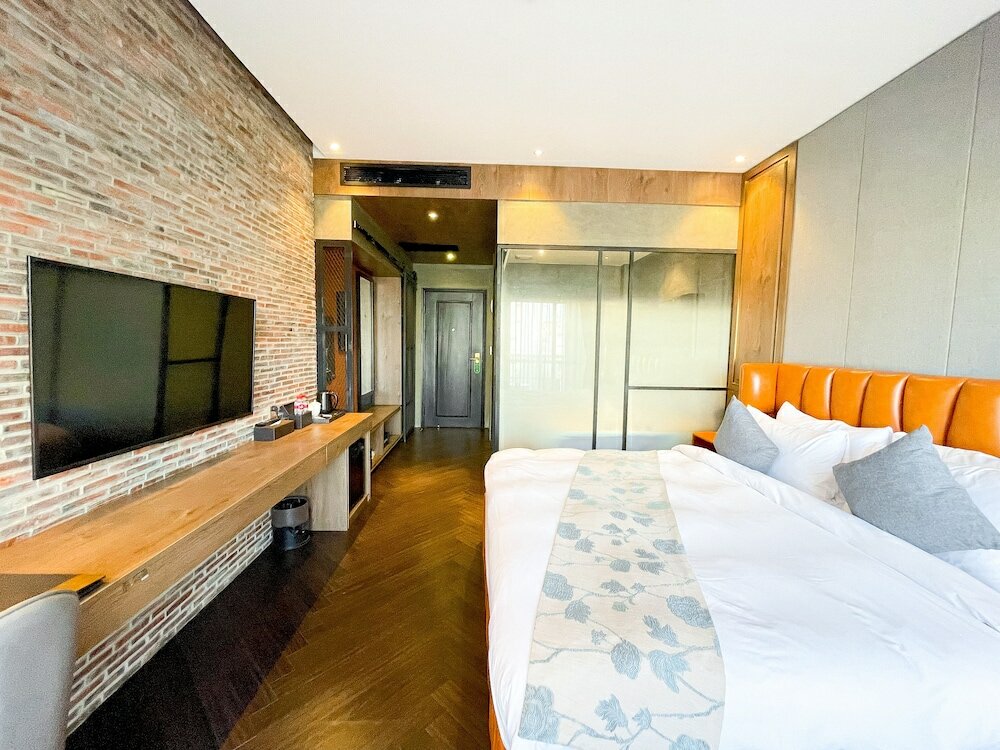 Фото The H Hotel Phnom Penh