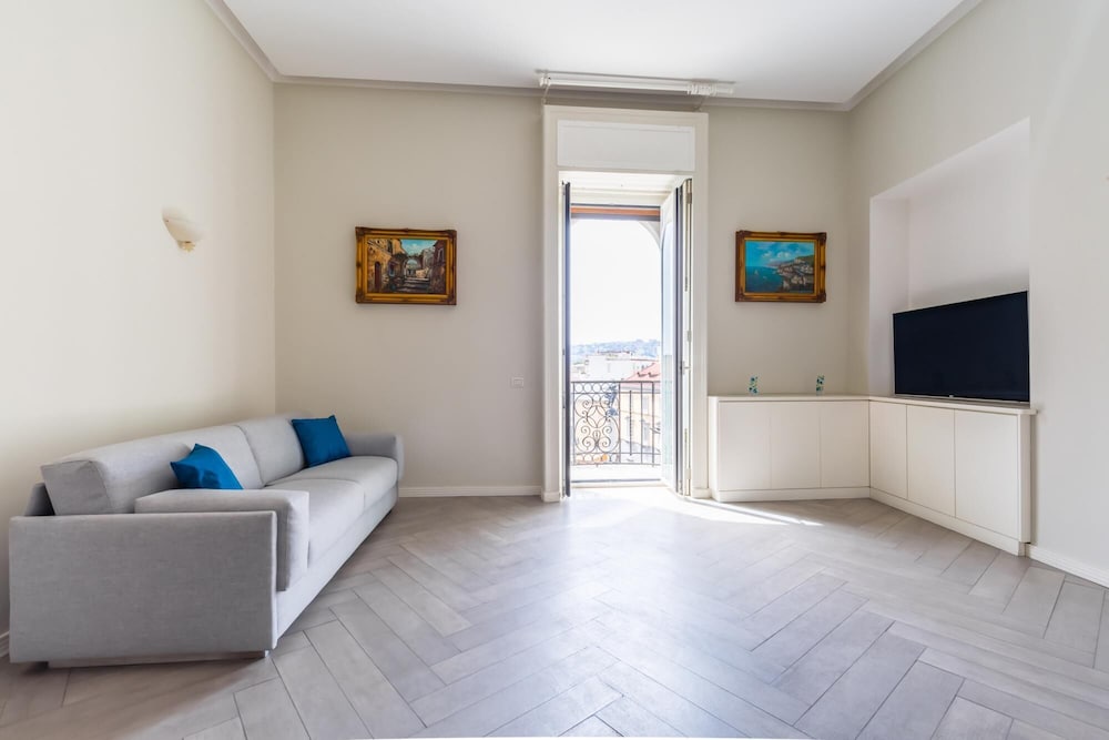 Фото Elegante Appartamento A Piazza Dei Martiri