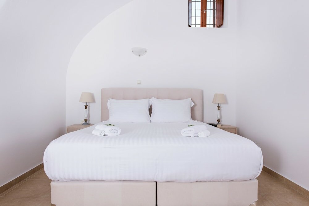 Фото Aenaon Estate 1896 by K&k