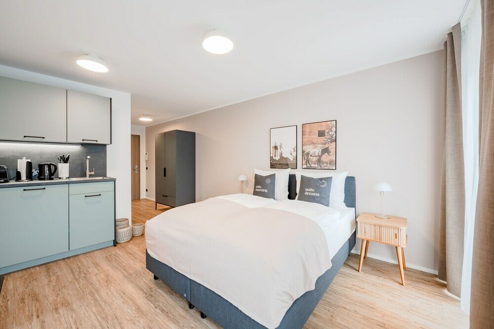 Фото Limehome Metzingen Wilhelmstr