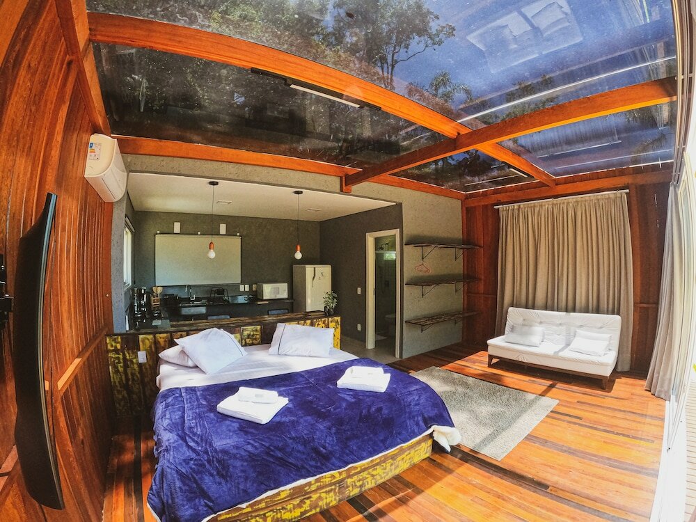 Фото Casa de Vidro - Hospedar com Propósito