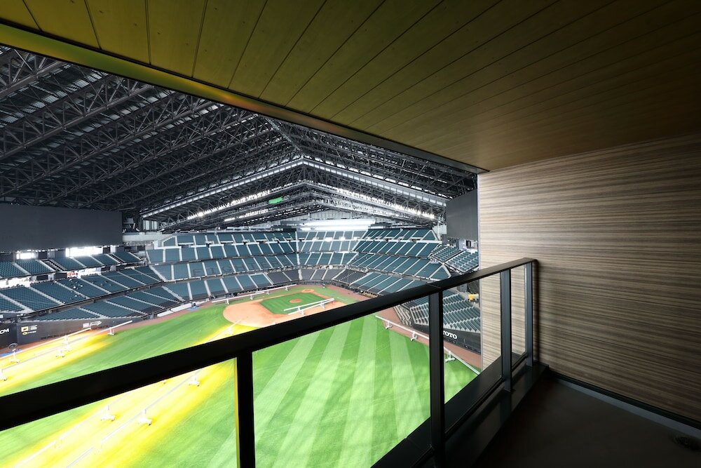 Фото Tower Eleven Hotel