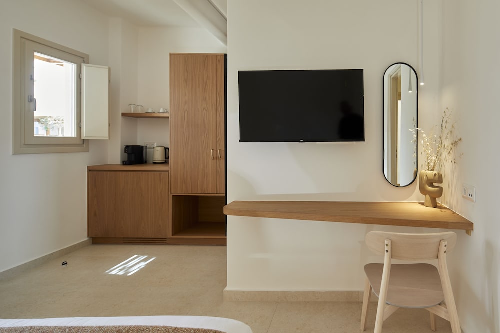 Фото Apricus Suites