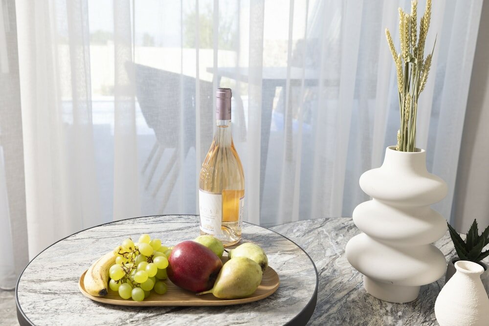 Фото Kaktus Suites Private Pool