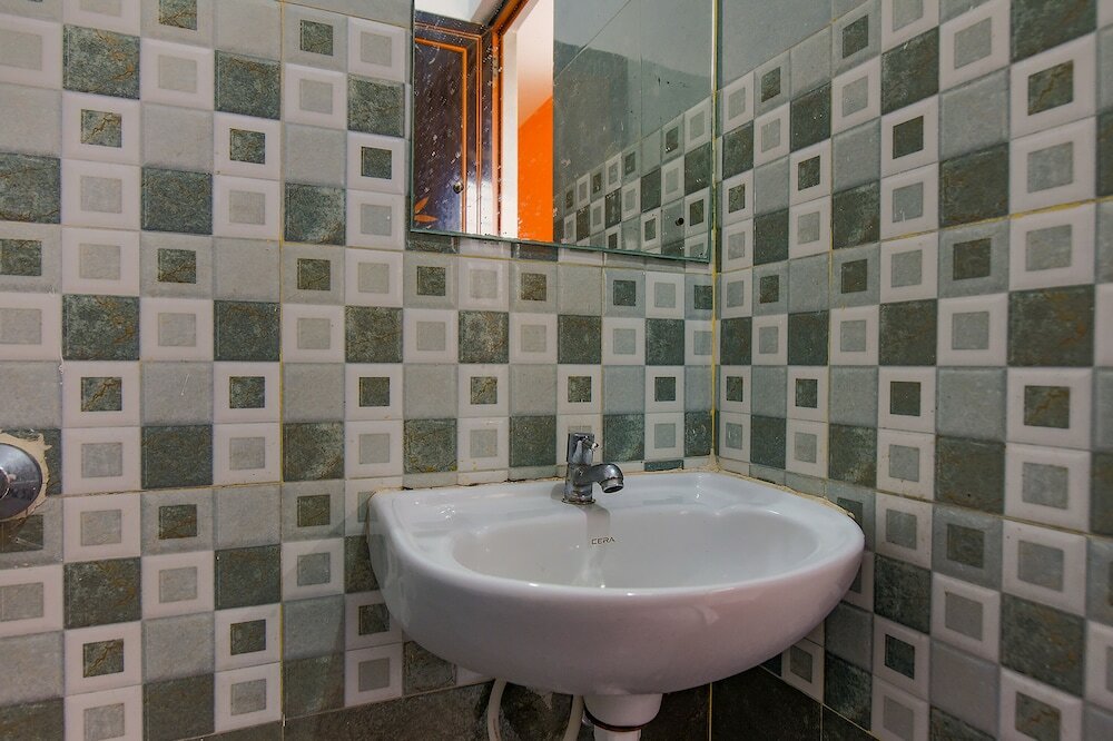 Фото Fabhotel Ug Mansion