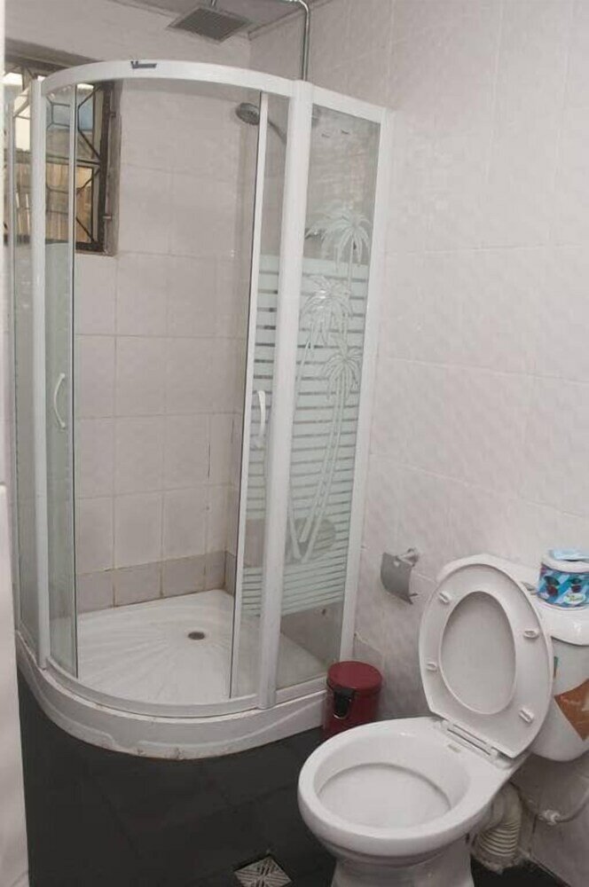 Фото Labake Cottage Hotel