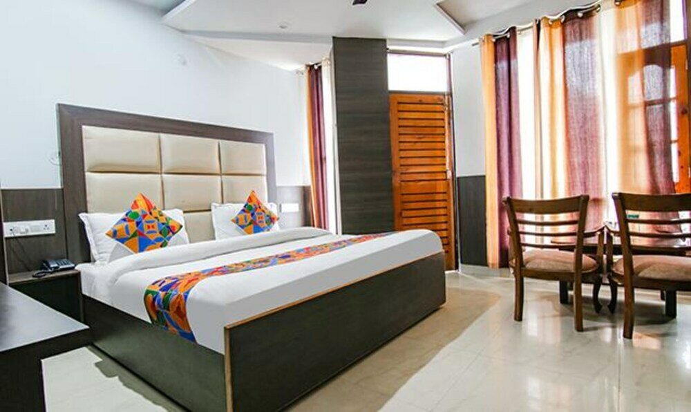 Фото отеля 2