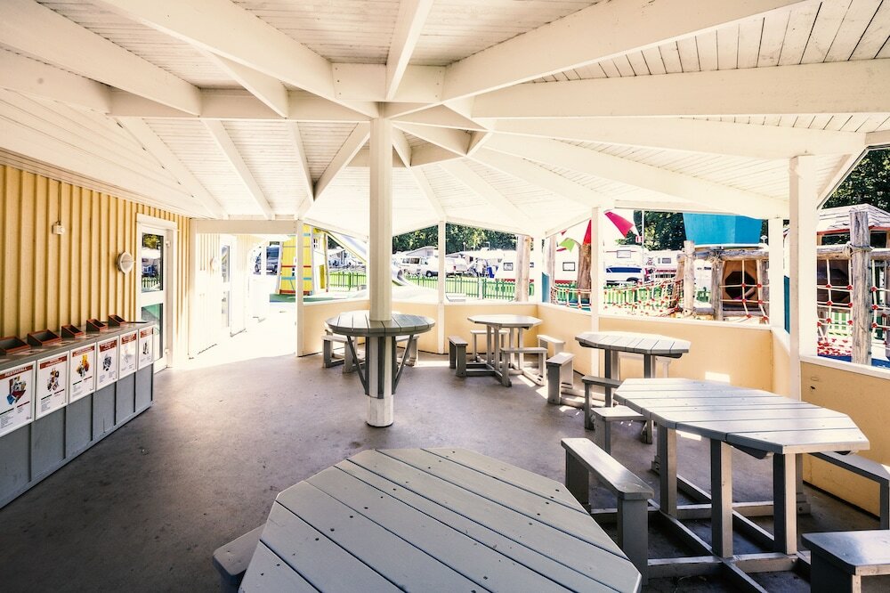 Фото Lisebergsbyn Stugor