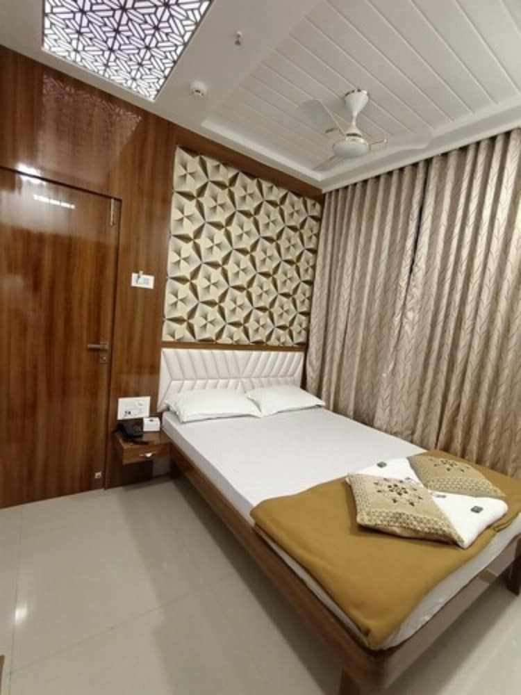 Фото Hotel Nice Stay