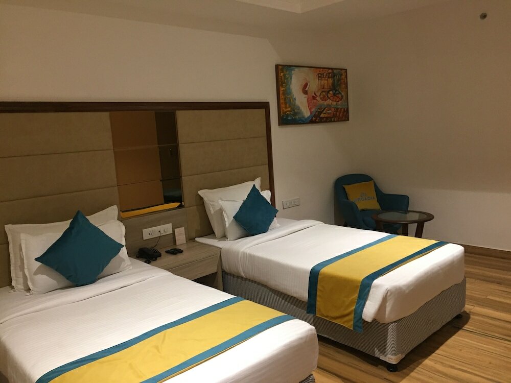 Фото Arcadia Hotel