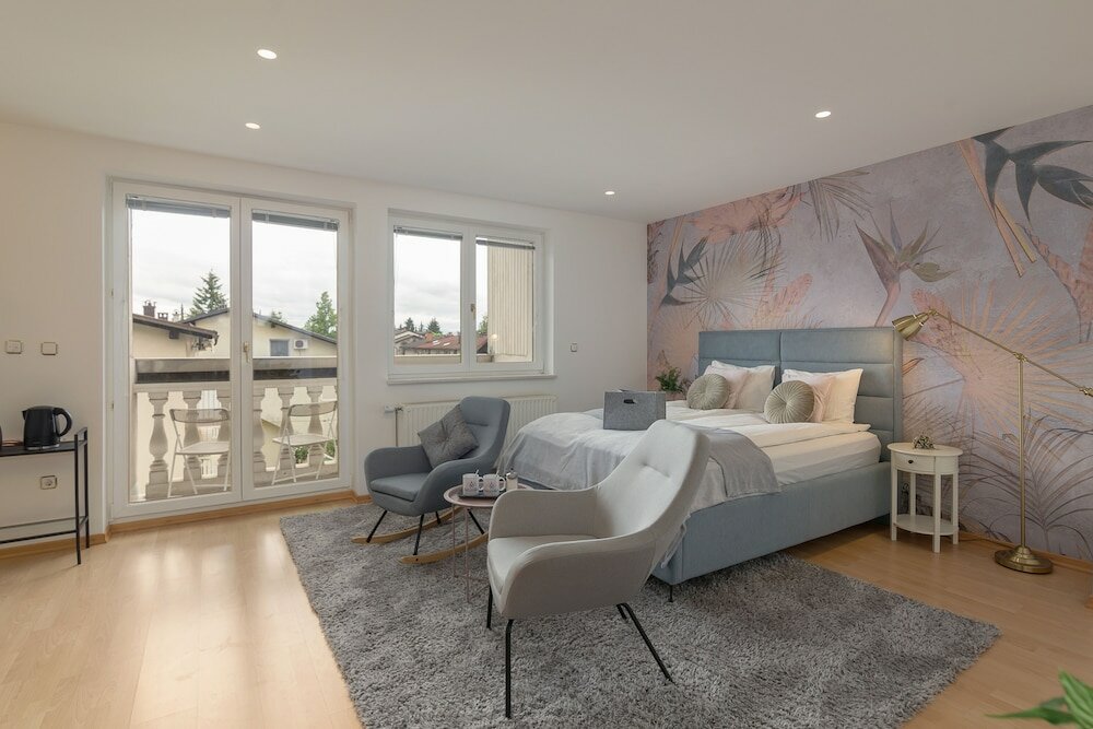 Фото Rooms and Apartments in Eagle's Nest