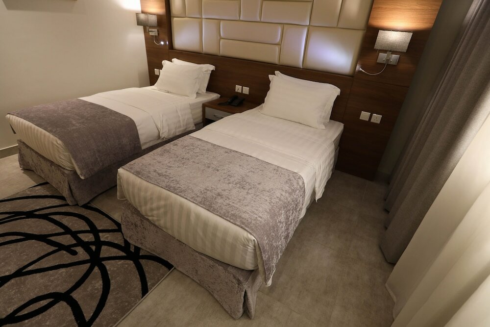 Фото Diamond Tower Hotel