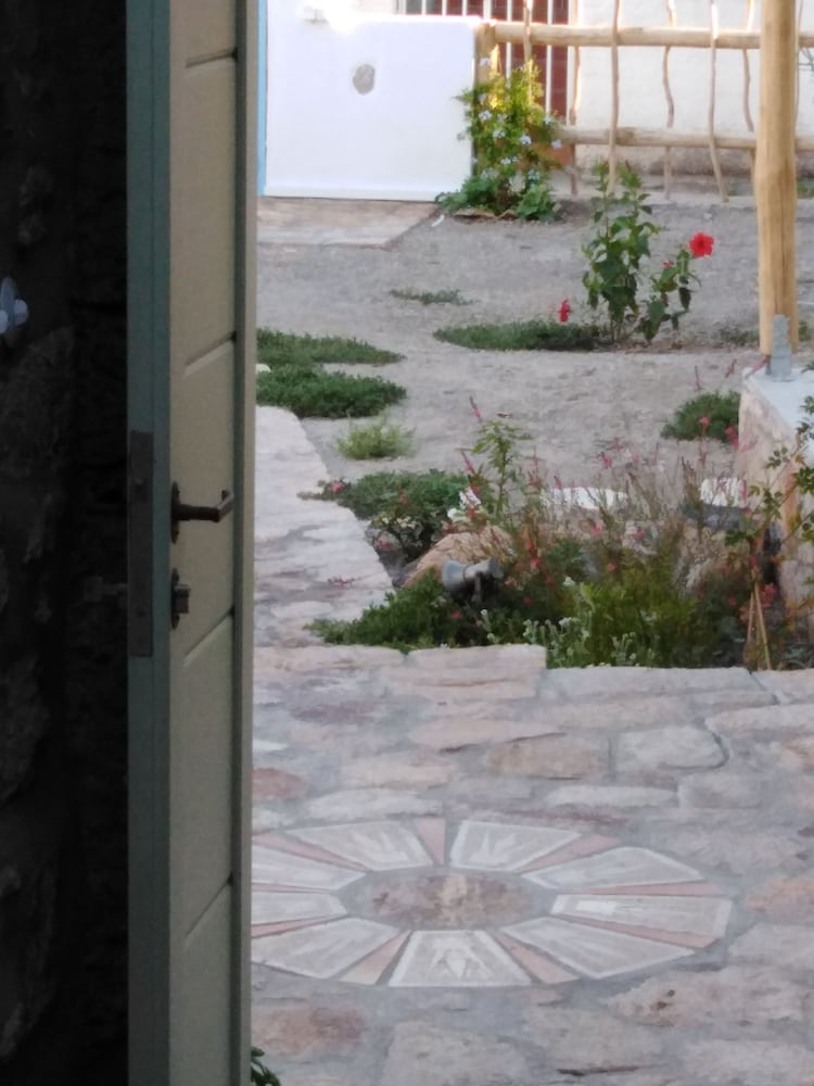 Фото Latmos 1860