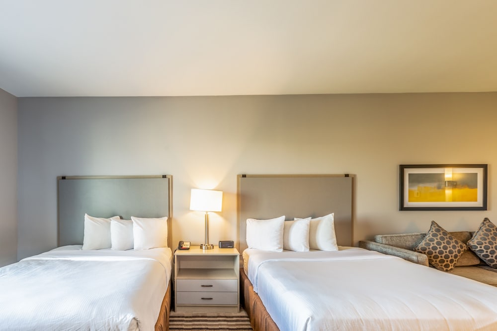 Фото Hawthorn Suites by Wyndham Loveland