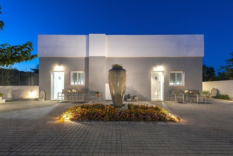 Гостиница Comfort Stay Airport Studios - Free shuttle from the Athens Airport