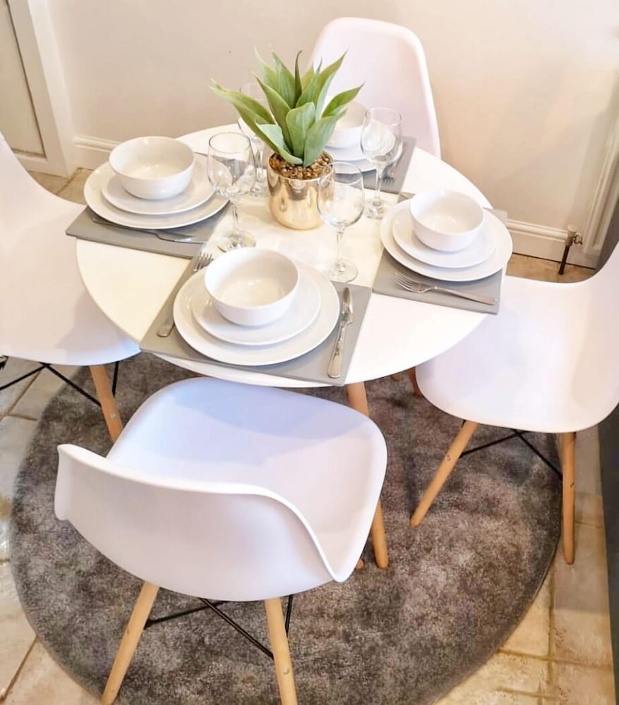 Фото Charming Oxford Apartments