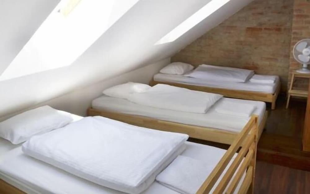 Фото The Republic Garden - Hostel