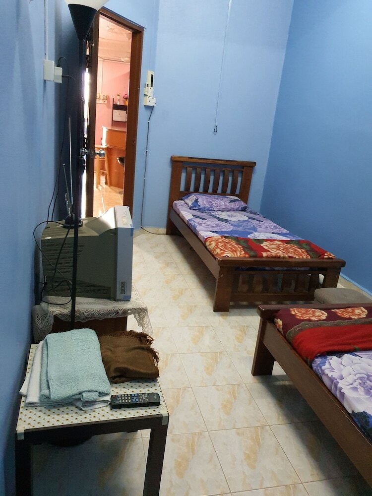 Фото Spot On 89920 Muwaffaq Inn