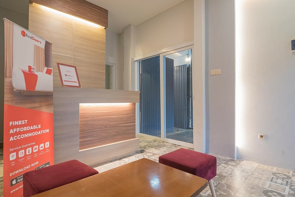 Фото RedDoorz @ Kiaracondong