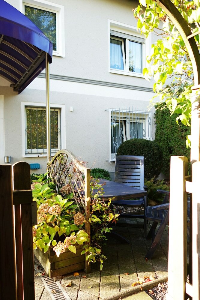 Фото Aparthotel Messe Flughafen