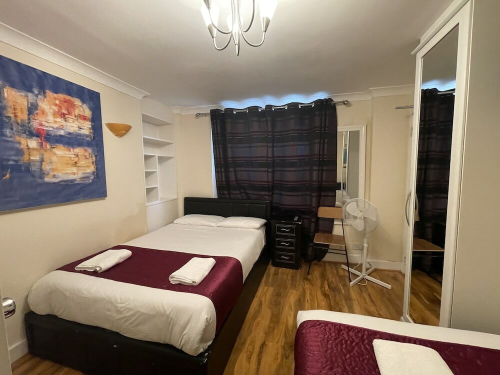 Фото King's Cross Hotel