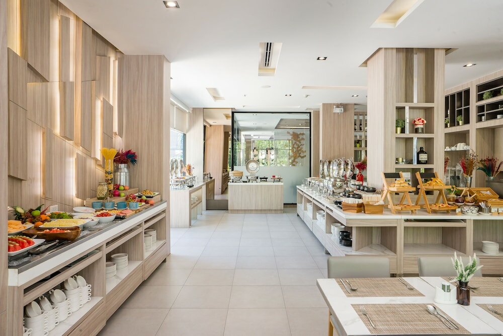 Фото Altera Hotel and Residence