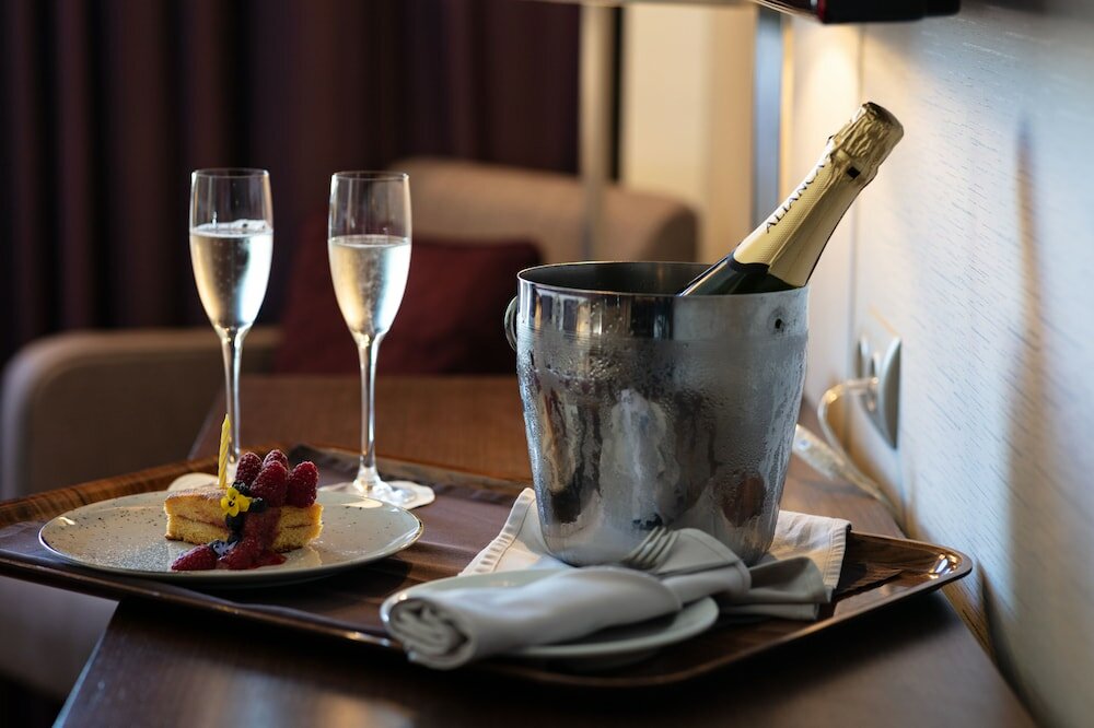 Фото Neya Lisboa Hotel