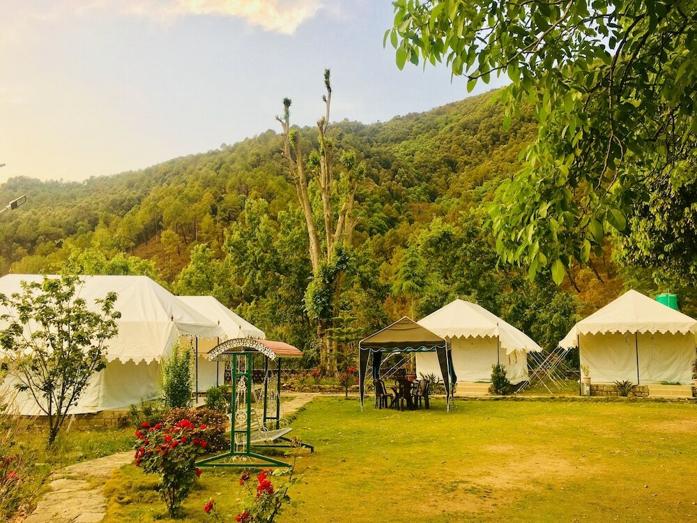 Фото Tatva Bir Tents and Hotel